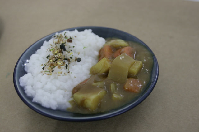 咖哩飯處女秀ＶＳ田原香越光米